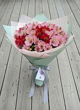 Букет цветов из:  Альстромерии #REPLACE_PRED# Рождествено