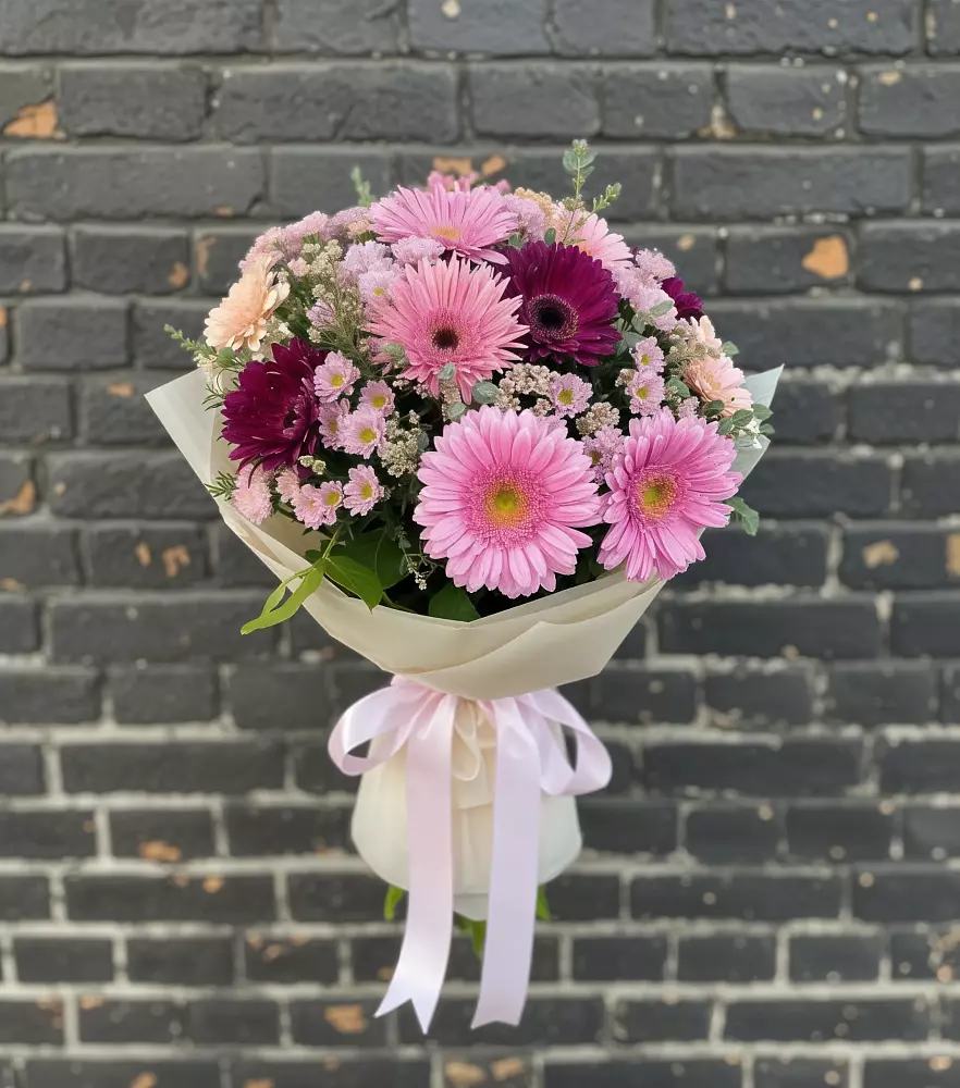 Букет цветов из: Герберы и Хризантемы в Рождествено