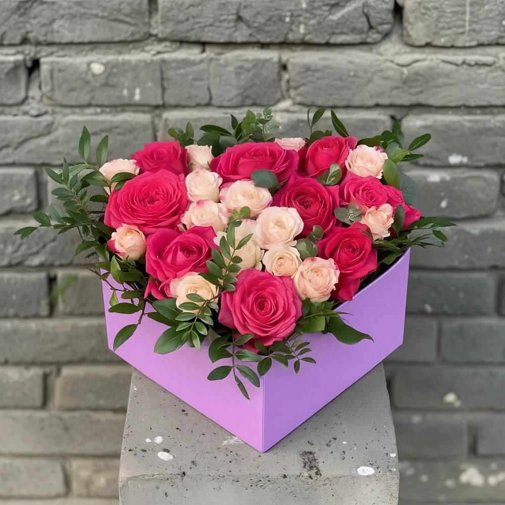 Цветочная композиция из Розы в коробке в Рождествено