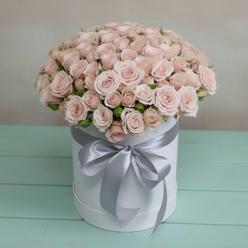 Цветочная композиция из Розы в шляпной коробке в Рождествено